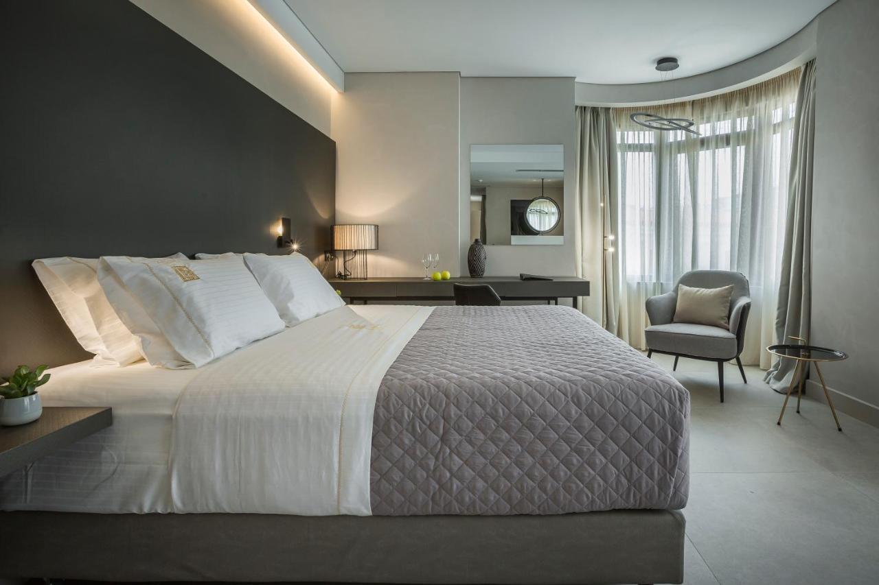 Royalty 4* Athens